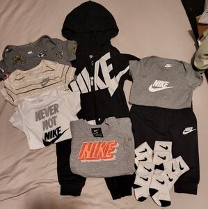 Nike baby Cloths, like new onsies, bodysuits, sweatpants and socks